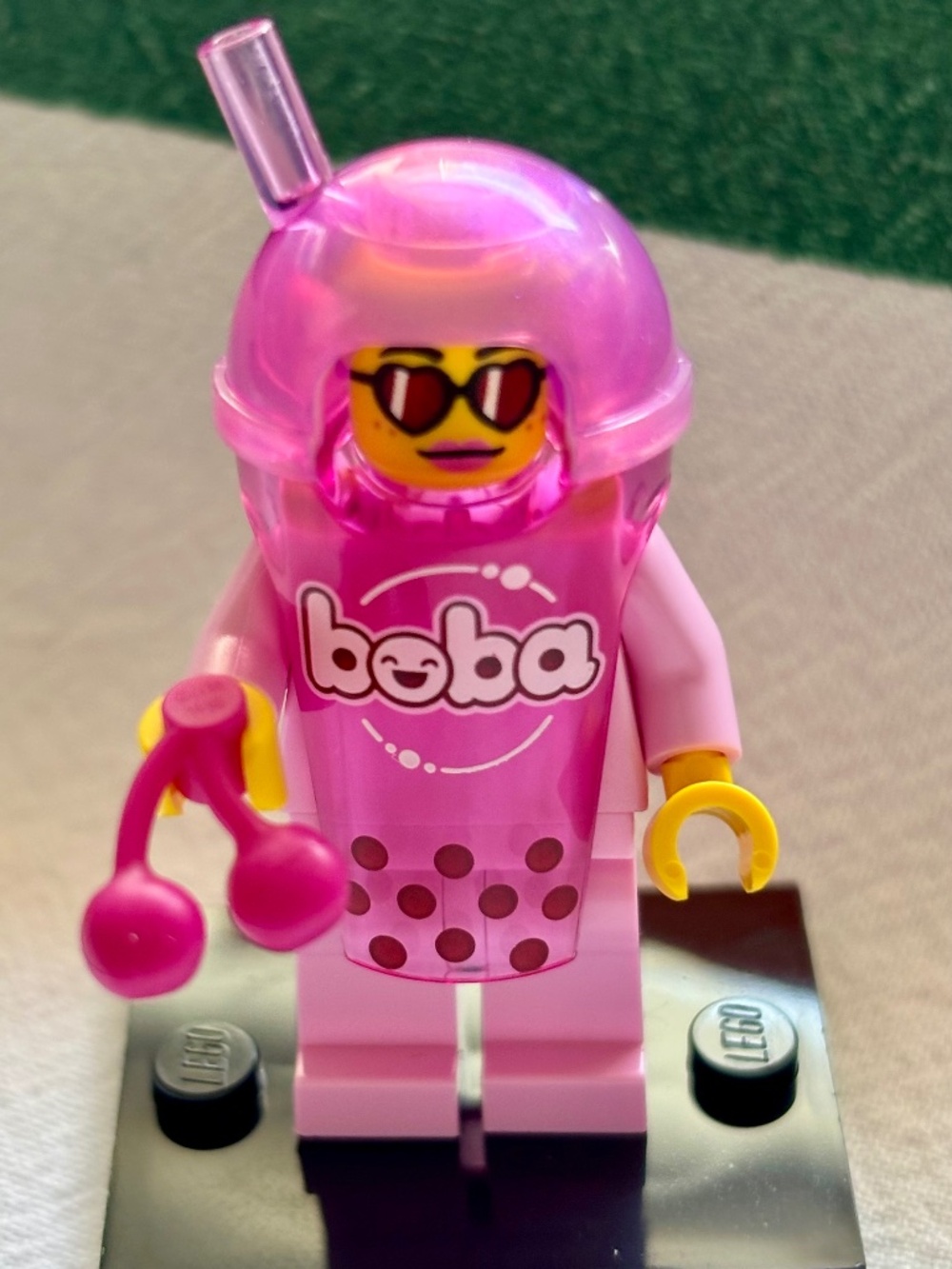 LEGO SERIES 29 "Boba Cup Fan" col29-5 With stand, pamphlet & accessories
